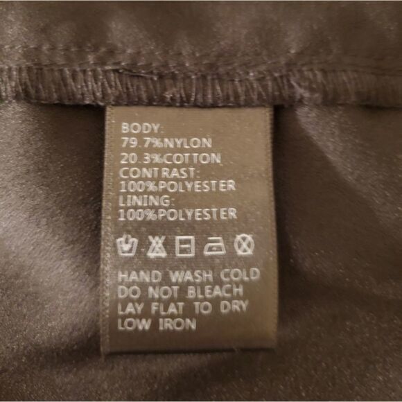 Harlyn Two-Tone Lace Surplice Cocktail Dress sz 2X - Picture 12 of 12